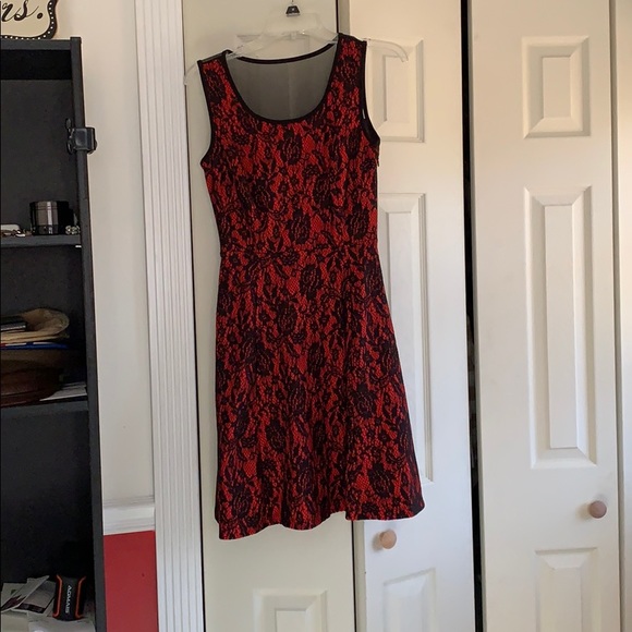 Dress - Picture 1 of 2